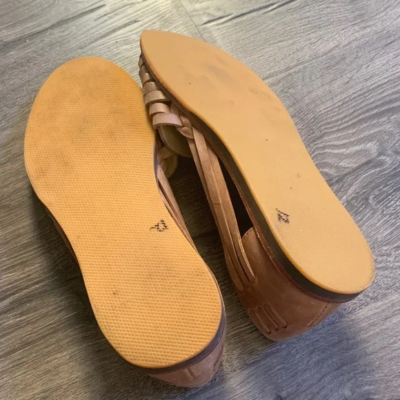 Nisolo Woven Leather Huarache Flats in Tan - Picture 3 of 9